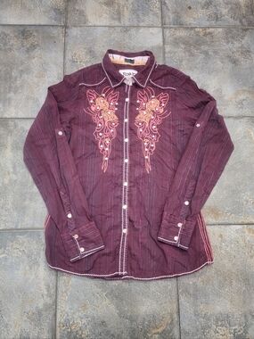 Vintage Y2K Roar Women's Small Western Embroidered Pearl Snap Button Up Shirt